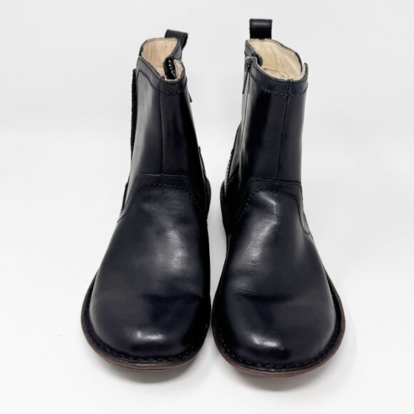 Ugg Womens Black Leather Neenah Side Zip Bootie Sherpa Lining  Size 9 - Picture 3 of 11